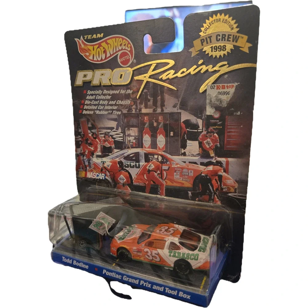 Todd Bodine #35 Tabasco Hot Wheels Pro Racing 1998 Pit Crew Edition MOC